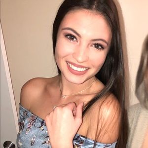 Meet your Posher, Kaitlynn